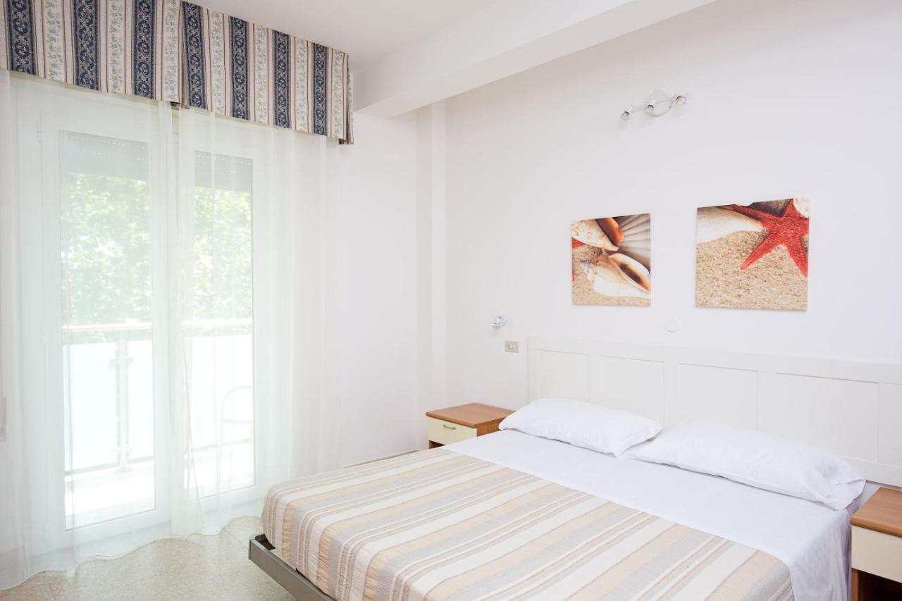 Hotel Helios Riccione Ngoại thất bức ảnh