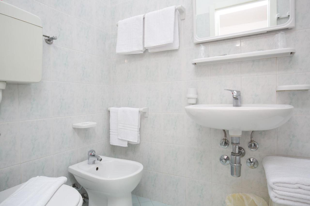 Hotel Helios Riccione Ngoại thất bức ảnh